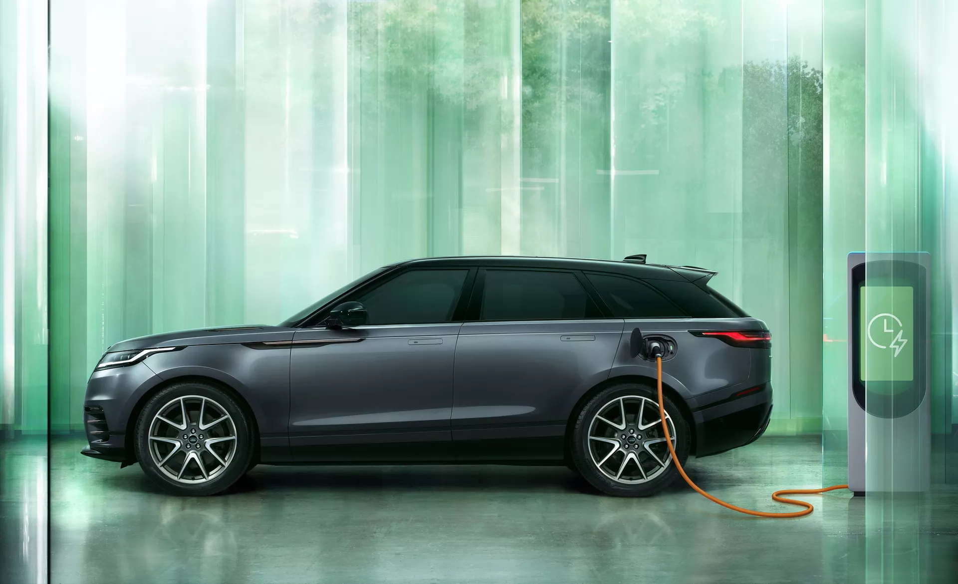 Range Rover Velar P400e, a carregar, perfil,