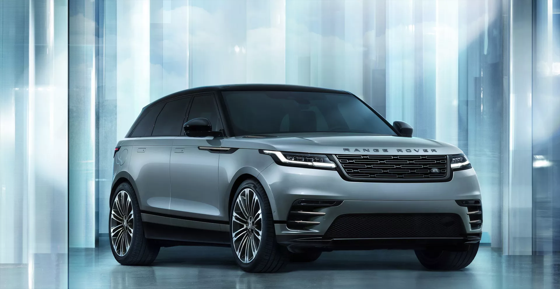 Range Rover Velar 2023, frente 3/4