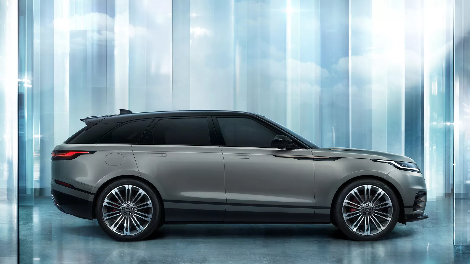 Range Rover Velar 2023, perfil