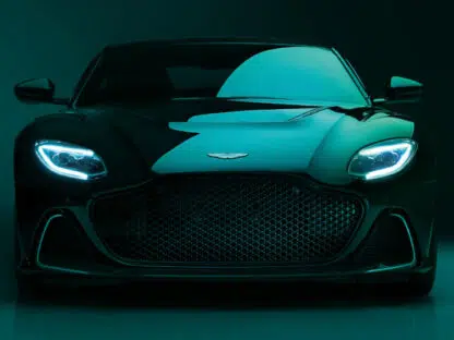 Aston Martin DBS 770 Ultimate vista dianteira