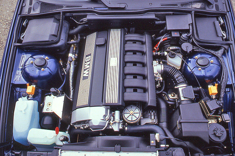 BMW 530iX Enduro Touring motor