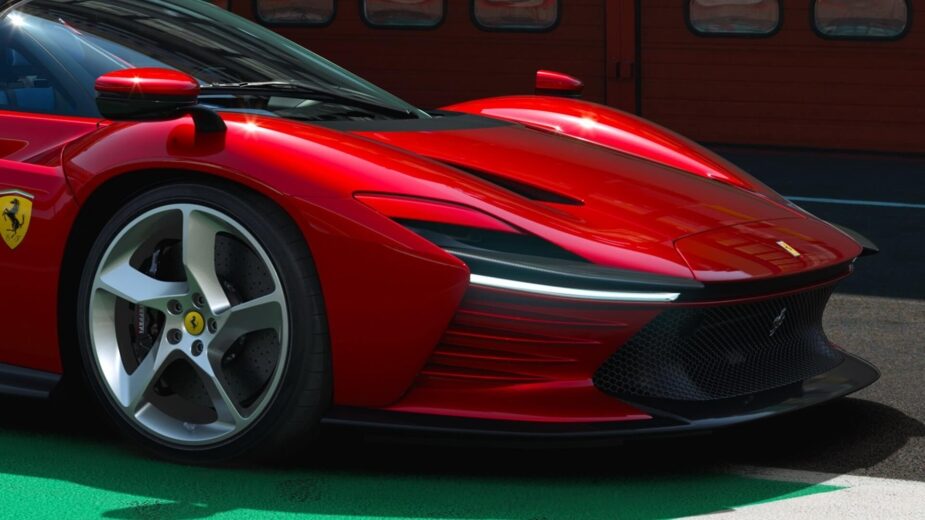 Ferrari «acelera a fundo» e confirma 4 novos modelos este ano