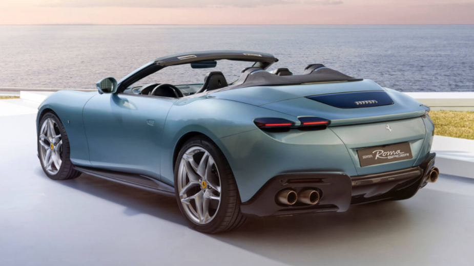 Ferrari Roma Spider. Há 54 anos que não víamos um Ferrari assim