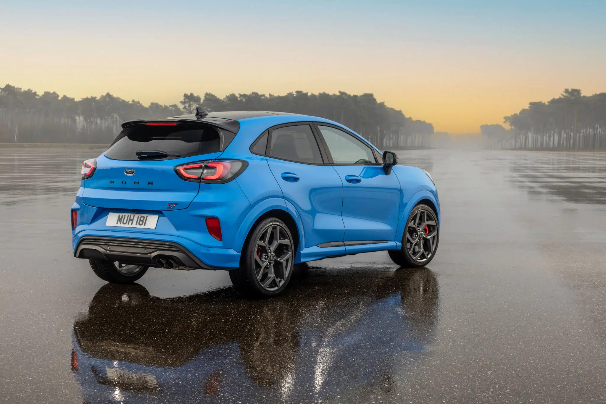 Ford Puma ST vista traseira 3/4