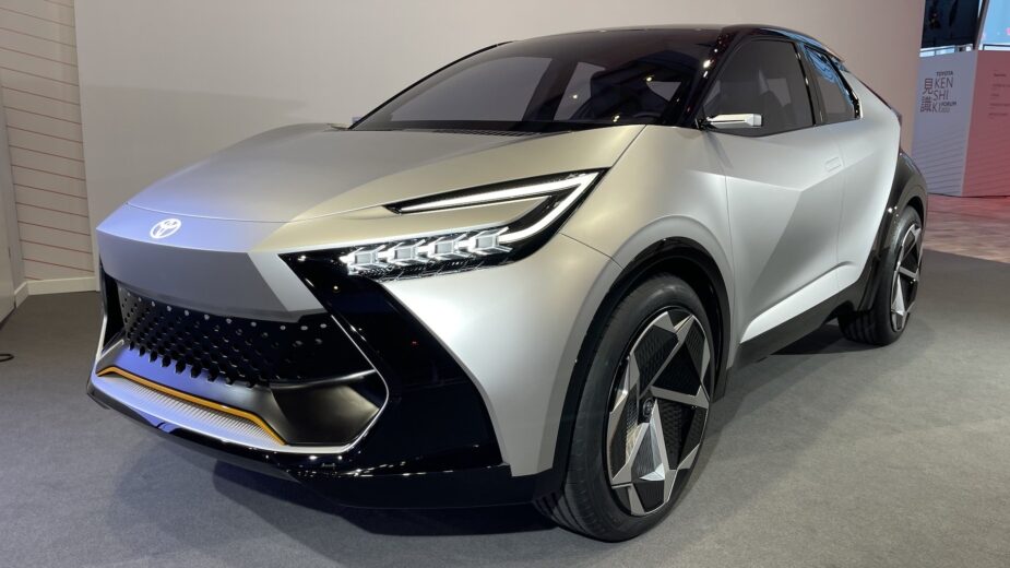 Toyota C-HR Fórum Kenshiki 2022