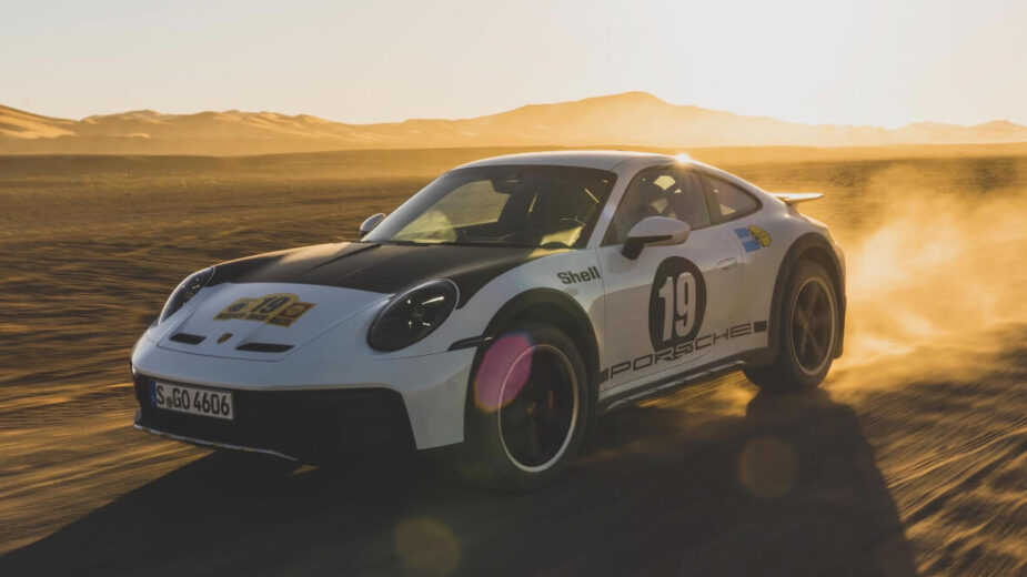 Porsche 911 Dakar vista dianteira