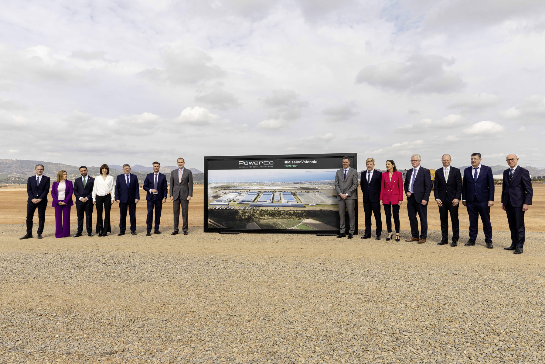 cerimónia de apresentação da fábrica de baterias powerco em valência, espanha.