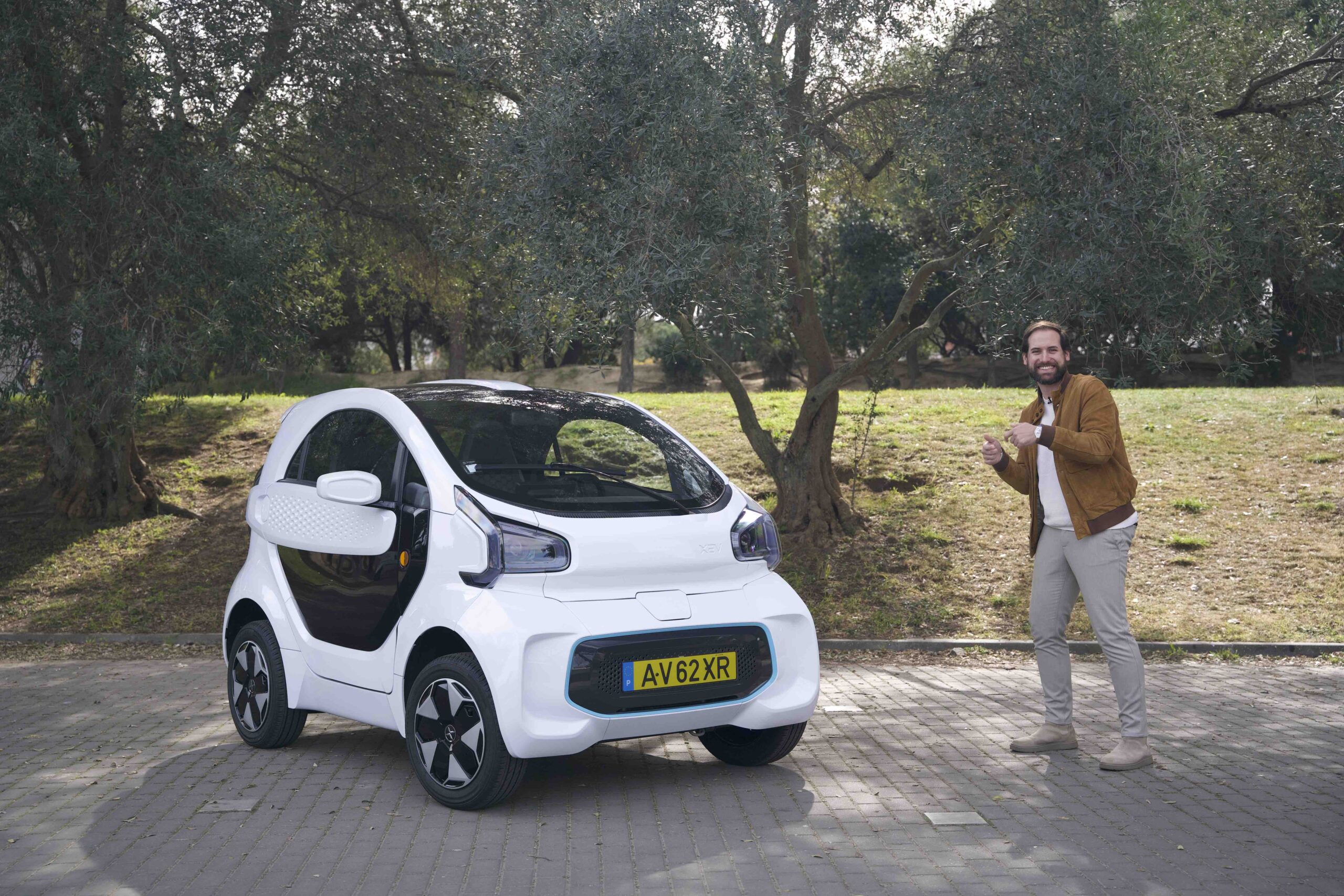 isso mesmo. Conduzimos o XEV Yoyo e fizemos 100 km com apenas 1 euro