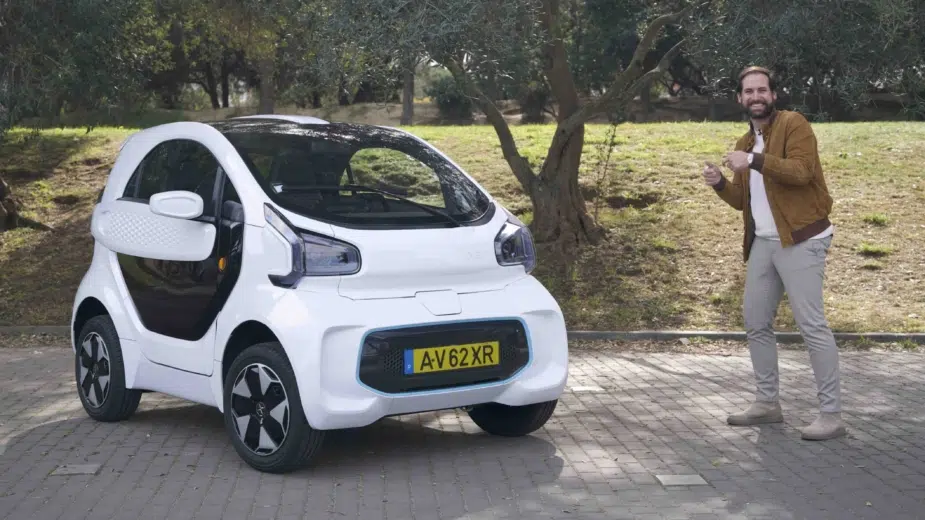 É isso mesmo. Conduzimos o XEV Yoyo e fizemos 100 km com apenas 1 euro