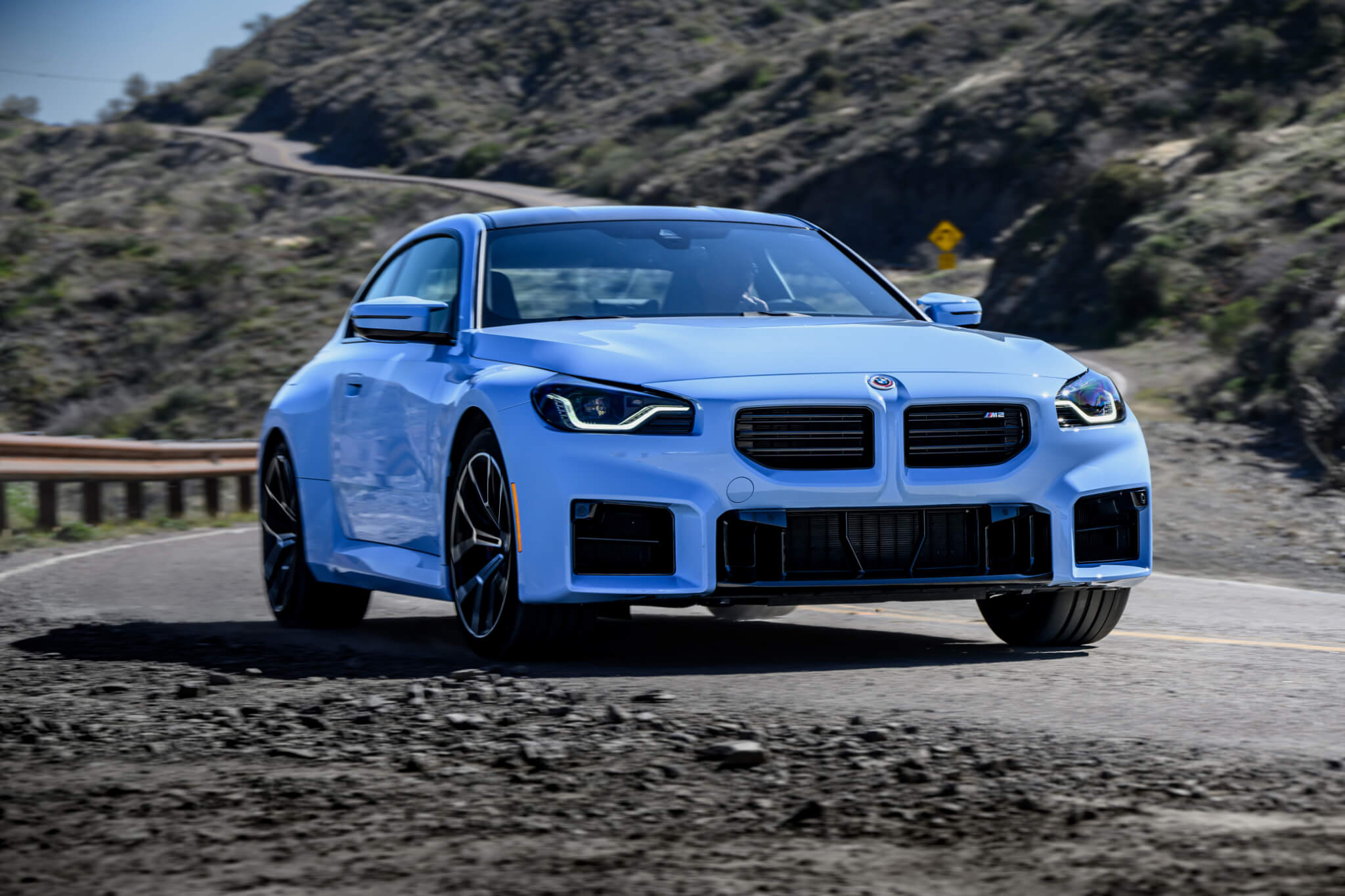 Já conduzimos o novo BMW M2 (G87). É melhor que o M4?