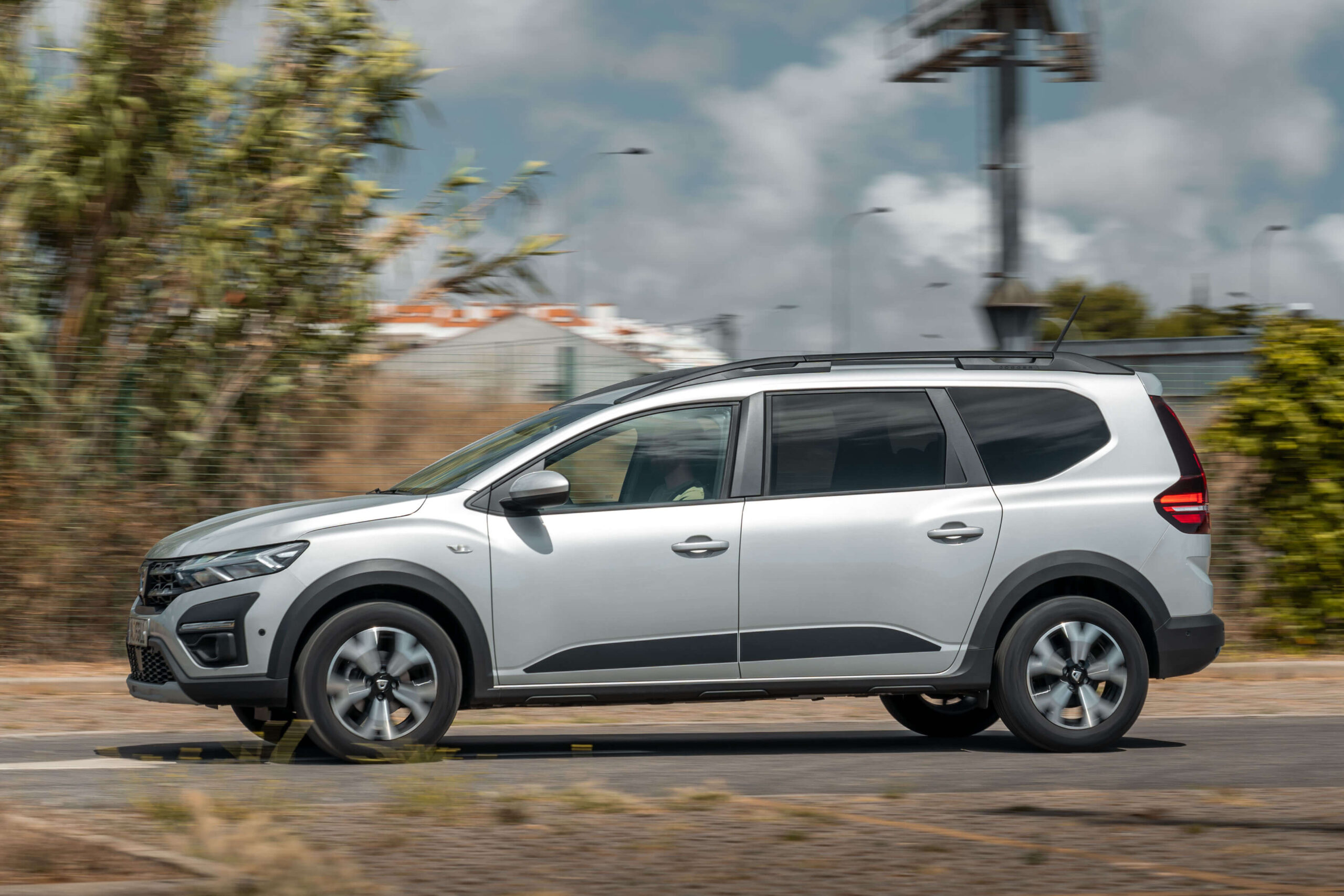 Dacia Jogger perfil