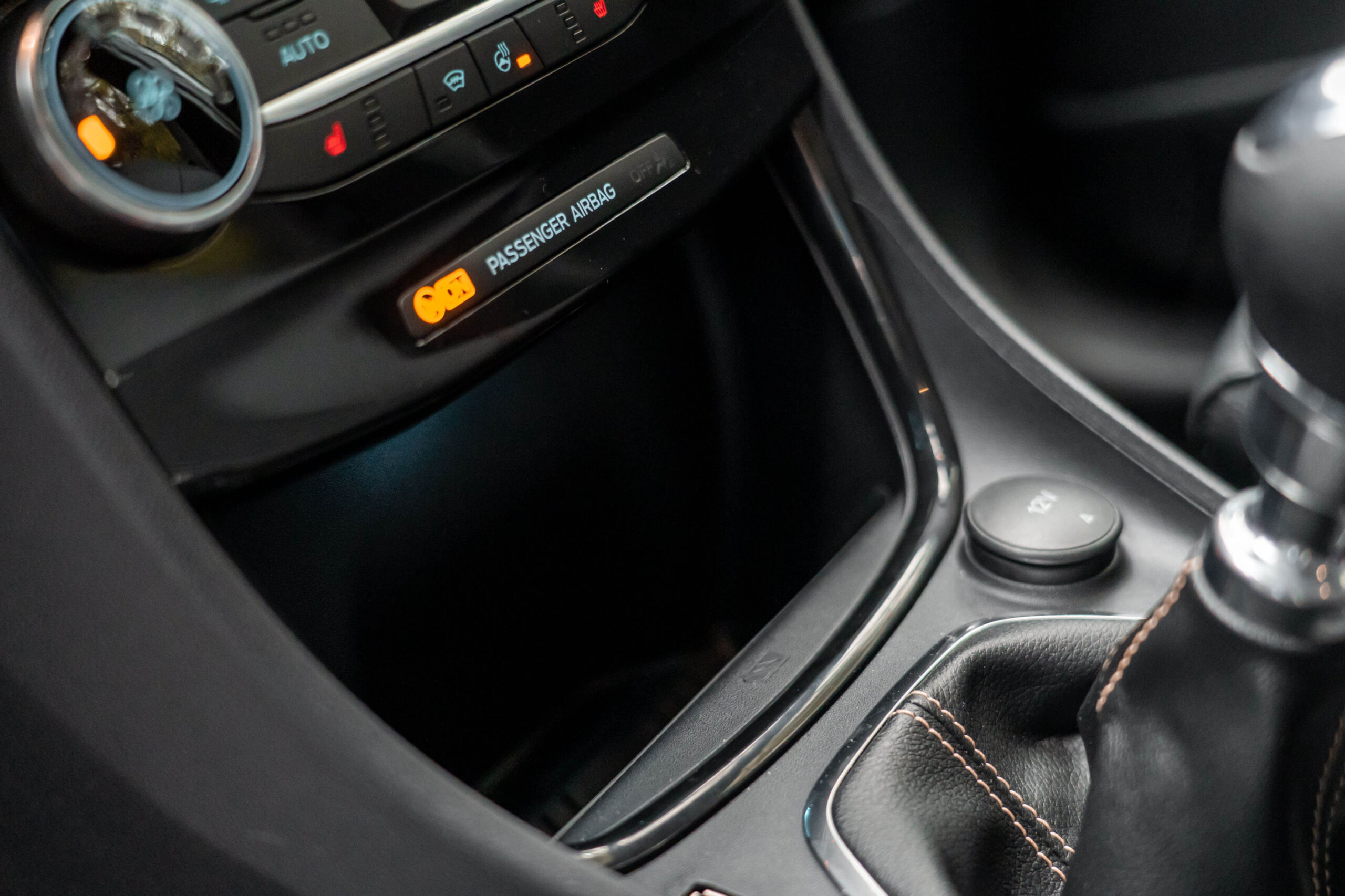 Ford Puma ST Line detalhe consola central