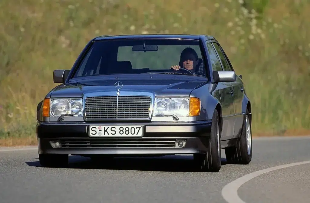 Mercedes 500 E W124 frente