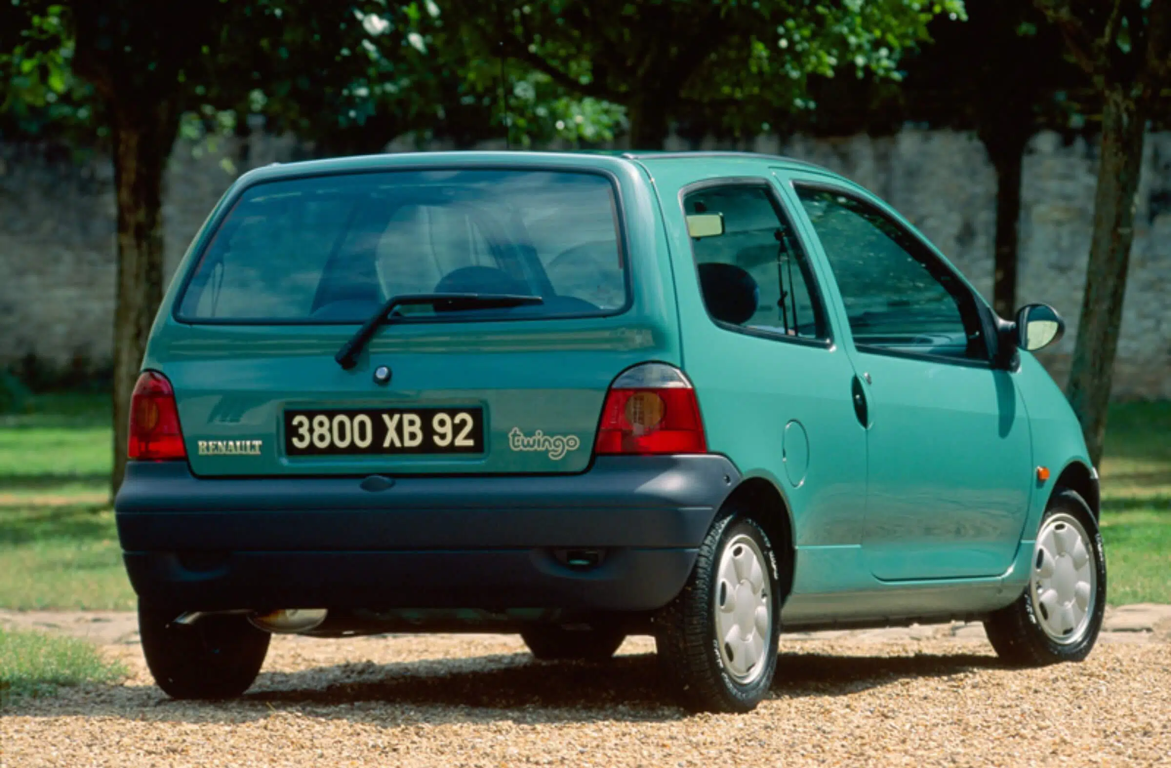 Renault Twingo primeira geração traseira