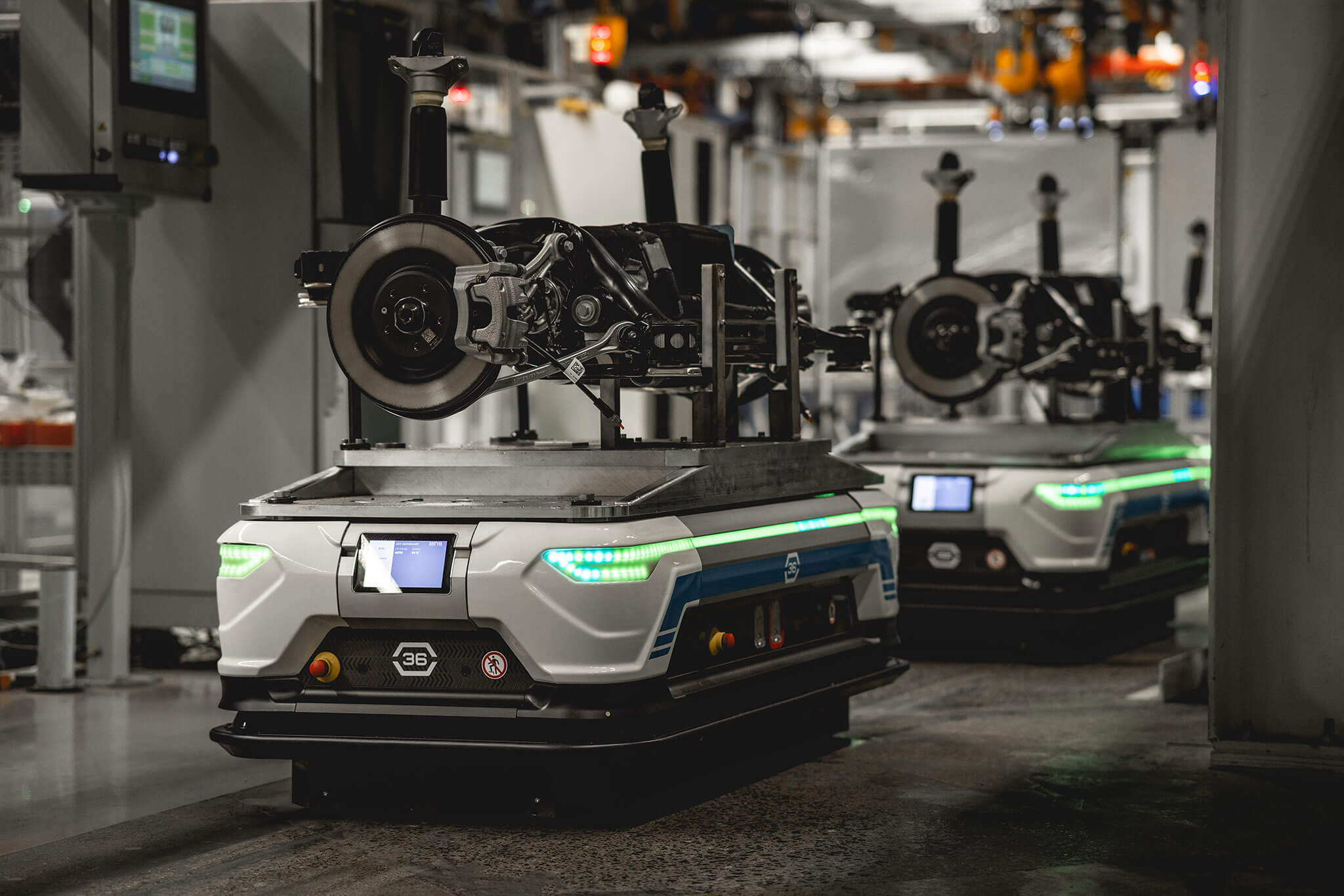 Audi Q8 Bruxelas - transporte autónomo de componentes