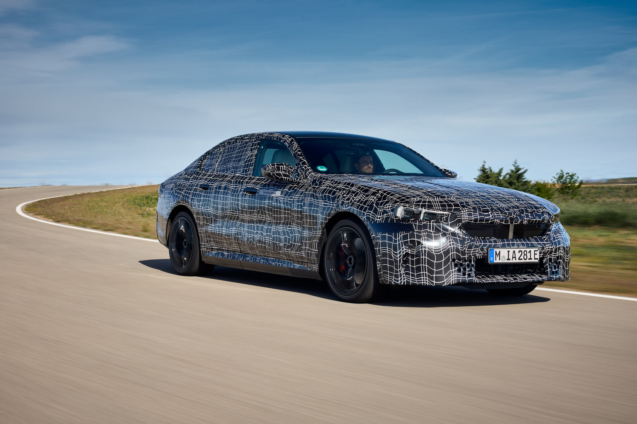 BMW i5 protótipo de testes camuflado