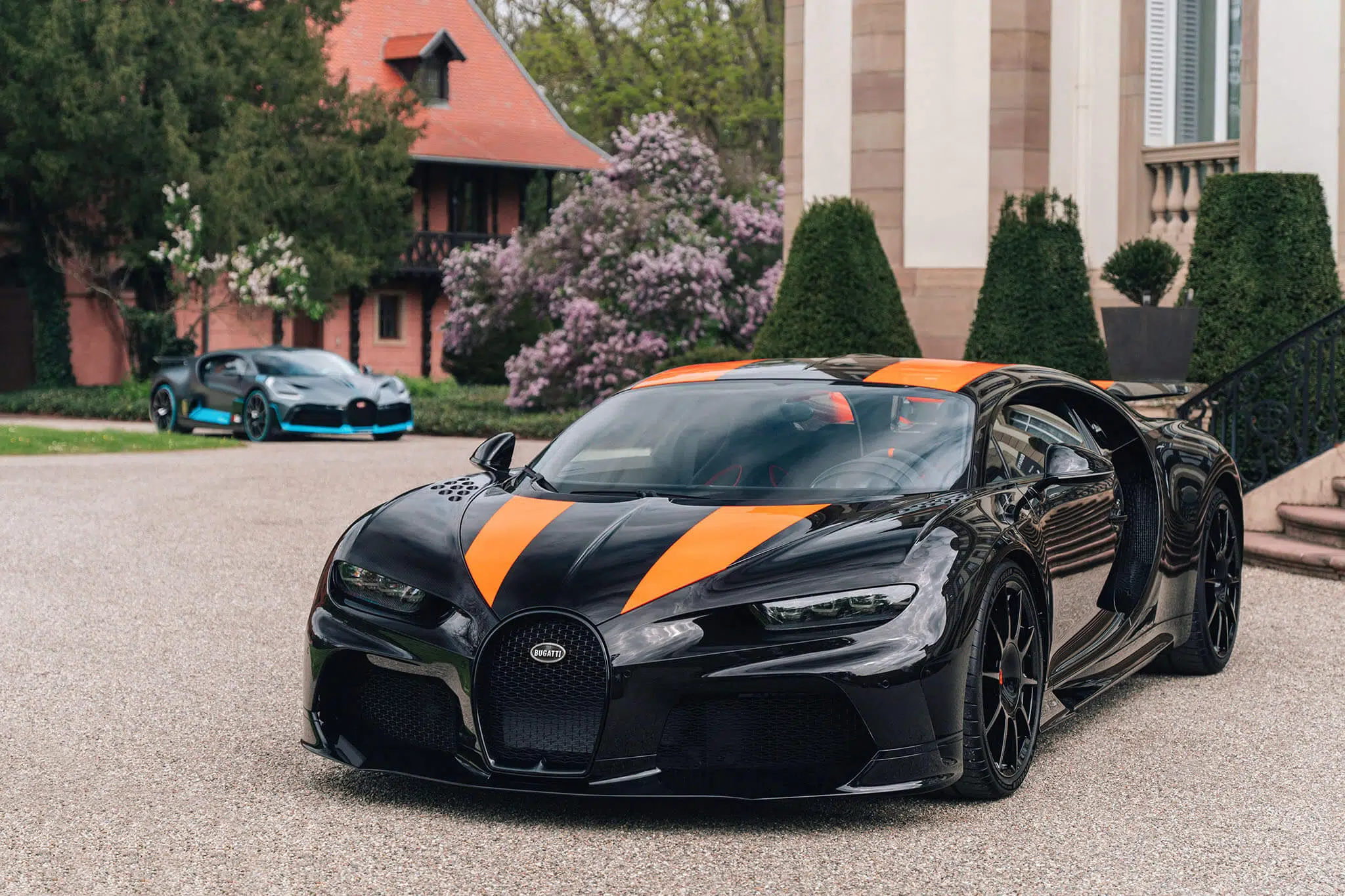 Bugatti recordistas em Molsheim - Chiron e Divo