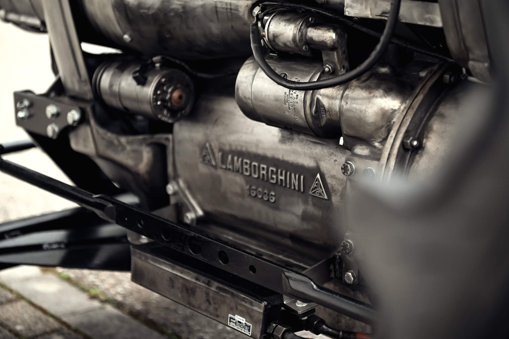 Trator Lamborghini Centenario - detalhe motor