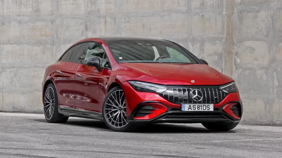 Mercedes-AMG EQE 43 4Matic - 3/4 frente