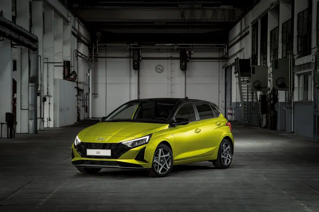 Renovado Hyundai i20 2023 perfil