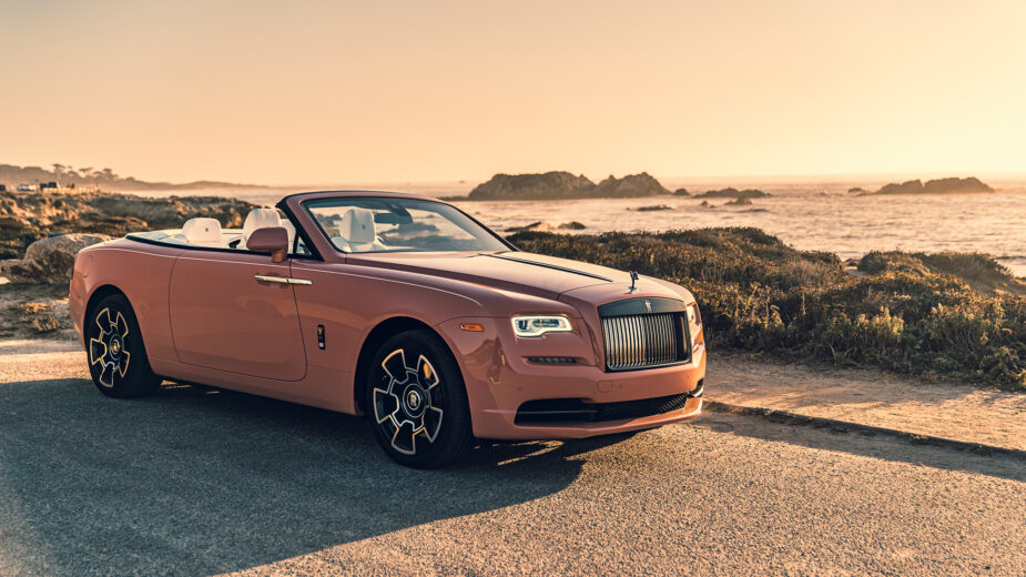 Rolls-Royce Dawn sunset 3/4 de frente
