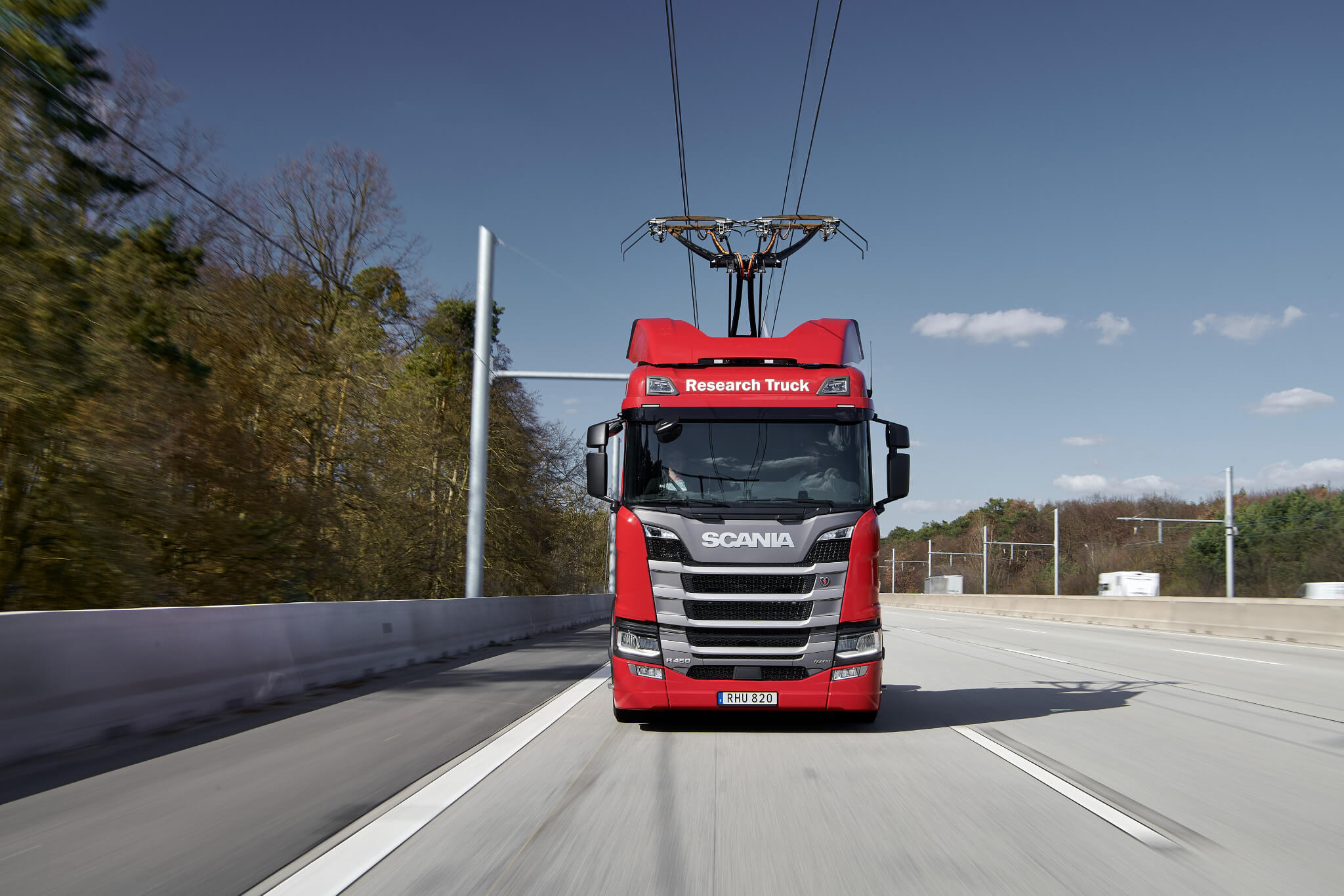 Camião Scania com sistema de catenária