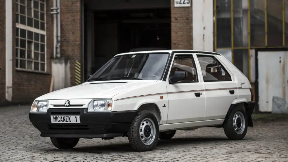 Skoda Favorit - 3/4 frente