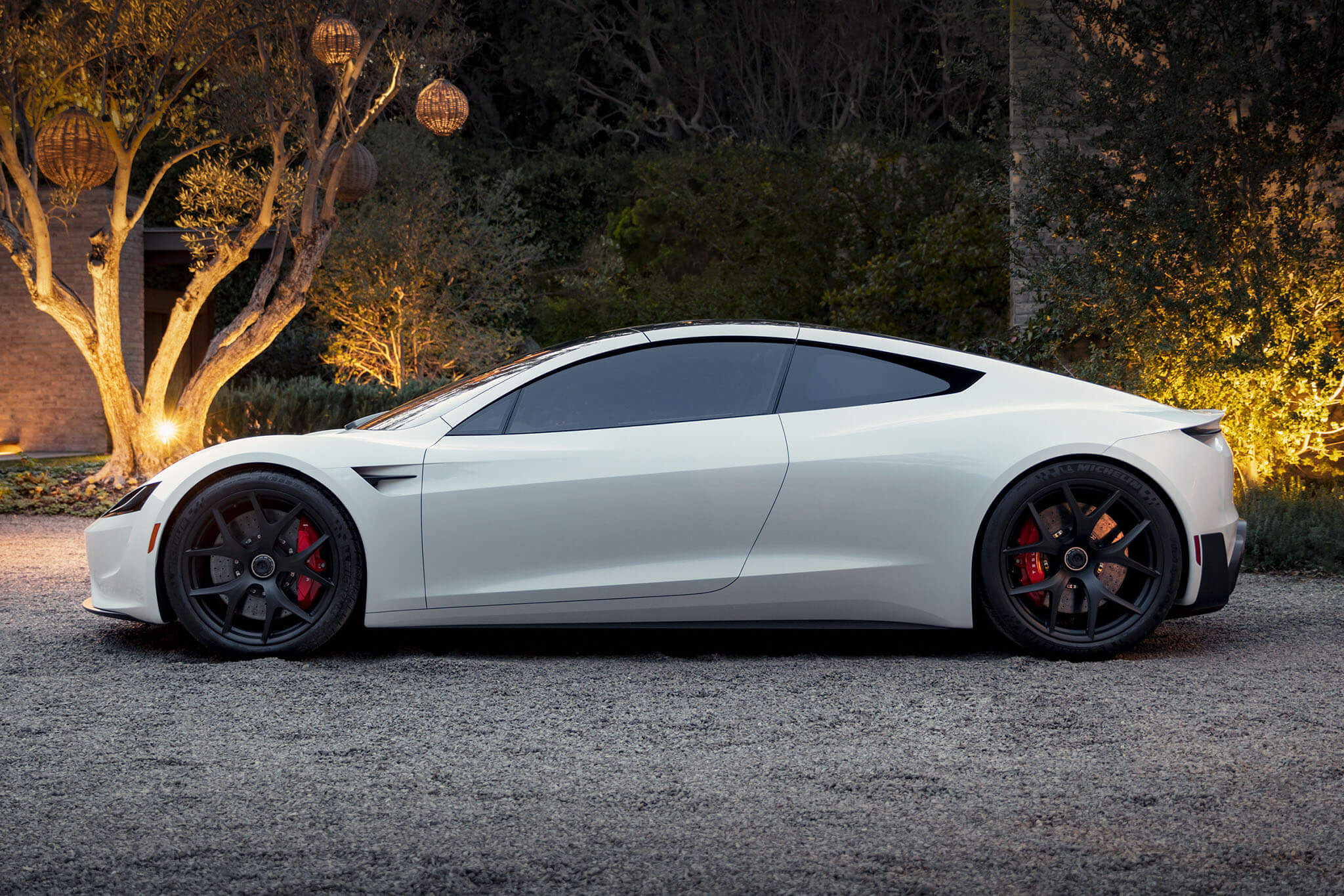 Tesla Roadster lateral