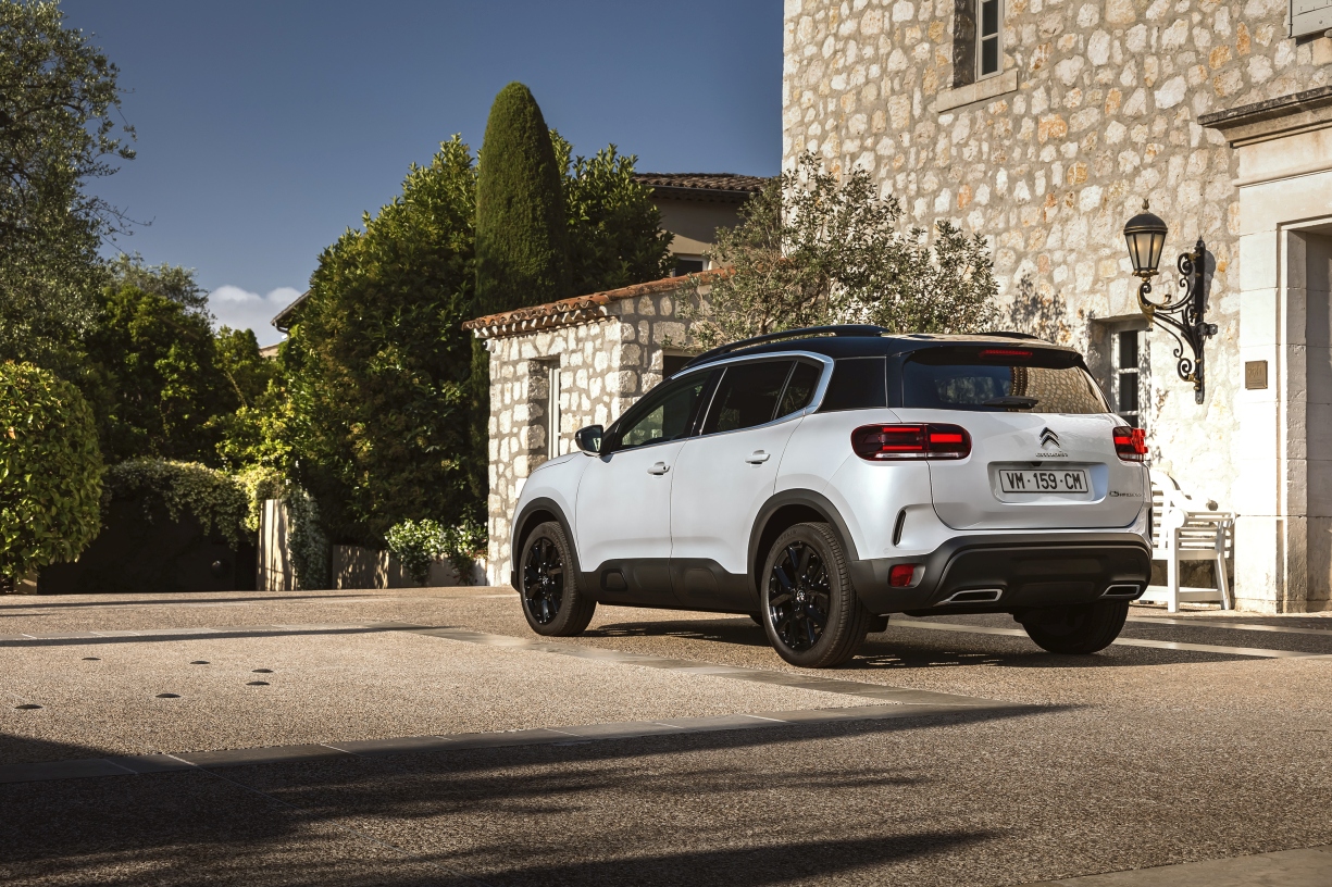 Citroën C5 Aircross Hybrid 136, traseira