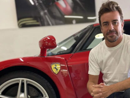 Fernando Alonso e o seu Ferrari Enzo - abertura