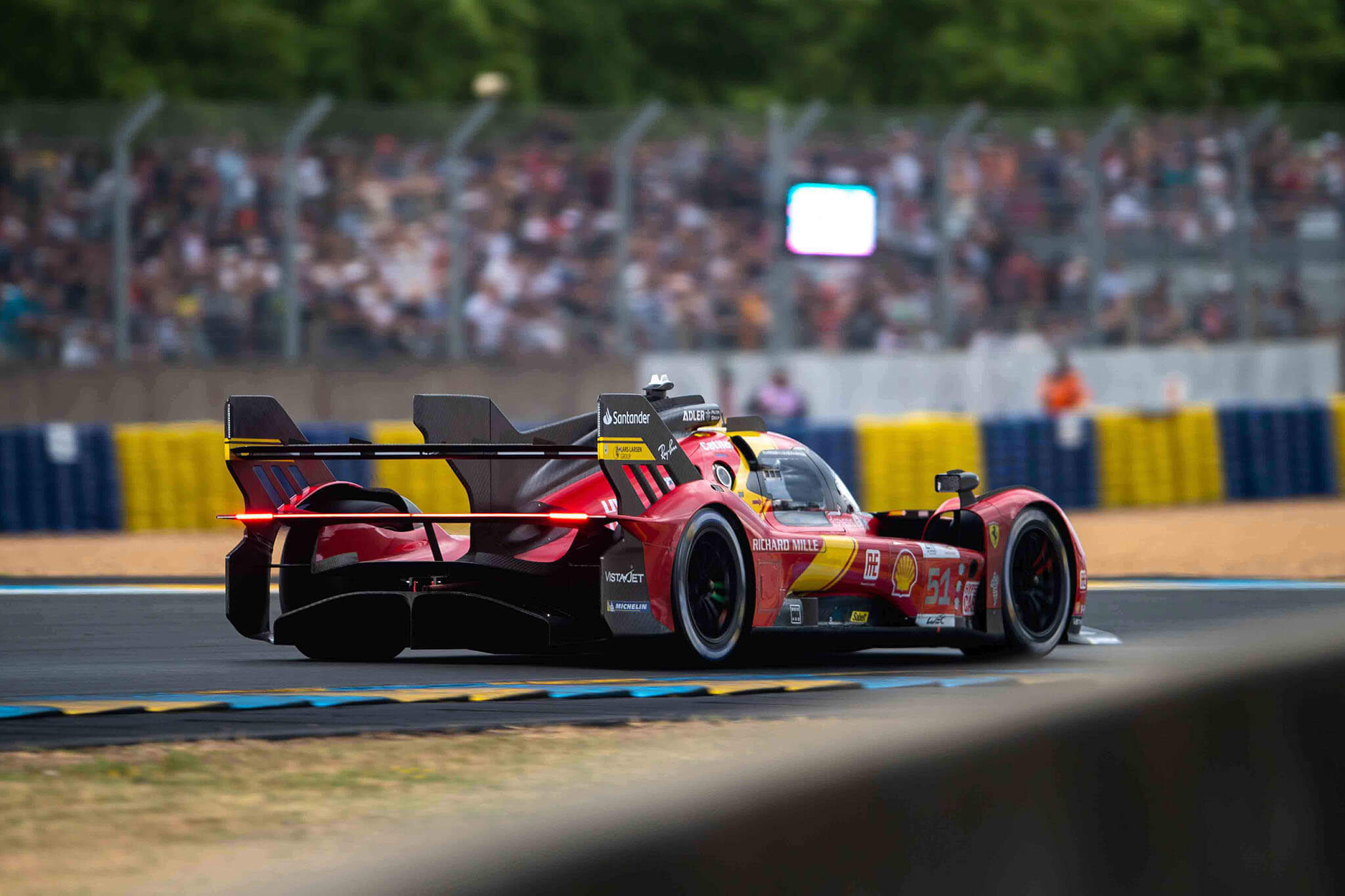 Ferrari 499p nas 24h de Le Mans