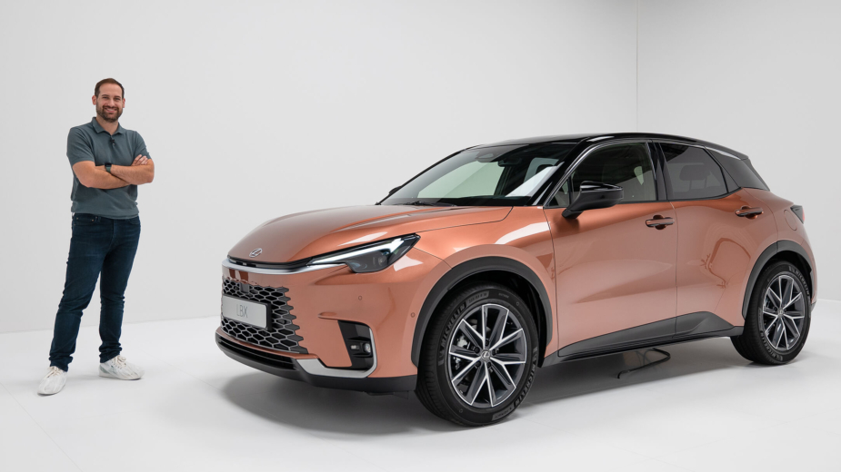 LBX é o Lexus mais pequeno de sempre e quer conquistar a Europa