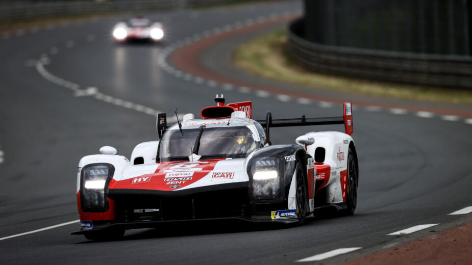 Toyota GR010 Hybrid em Le Mans