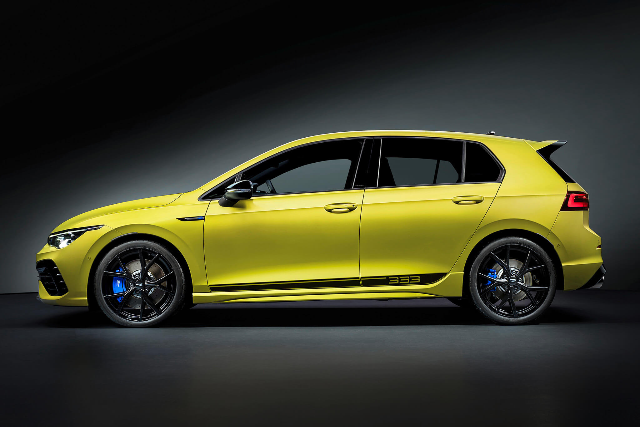 Volkswagen Golf R 333 lateral