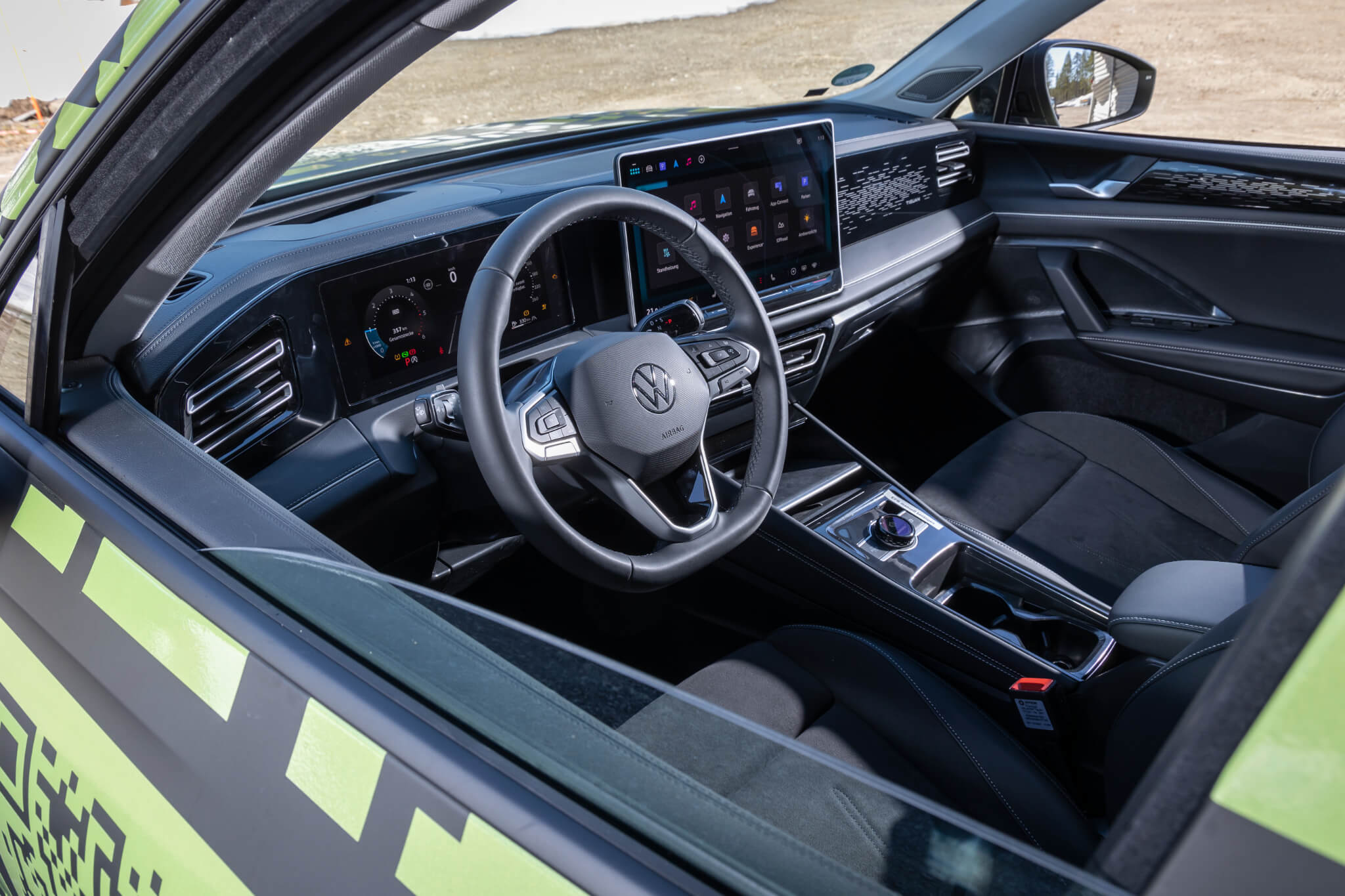Volkswagen Tiguan 2024 - interior