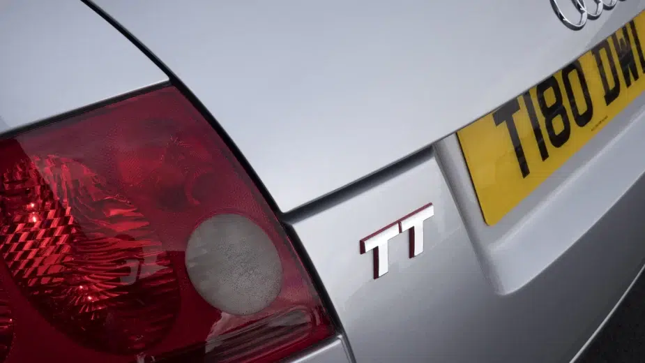Emblema "TT"