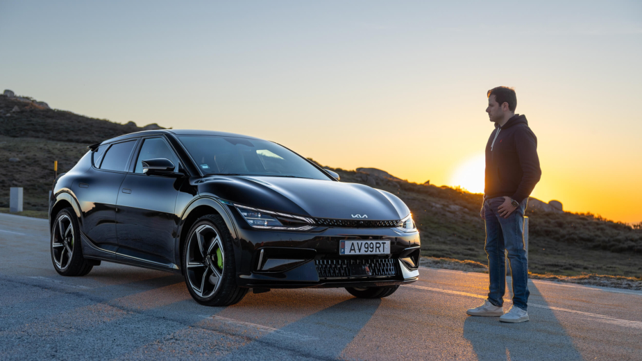 Estas são as melhores estradas de Portugal? 585 cv do Kia EV6 GT para descobrir
