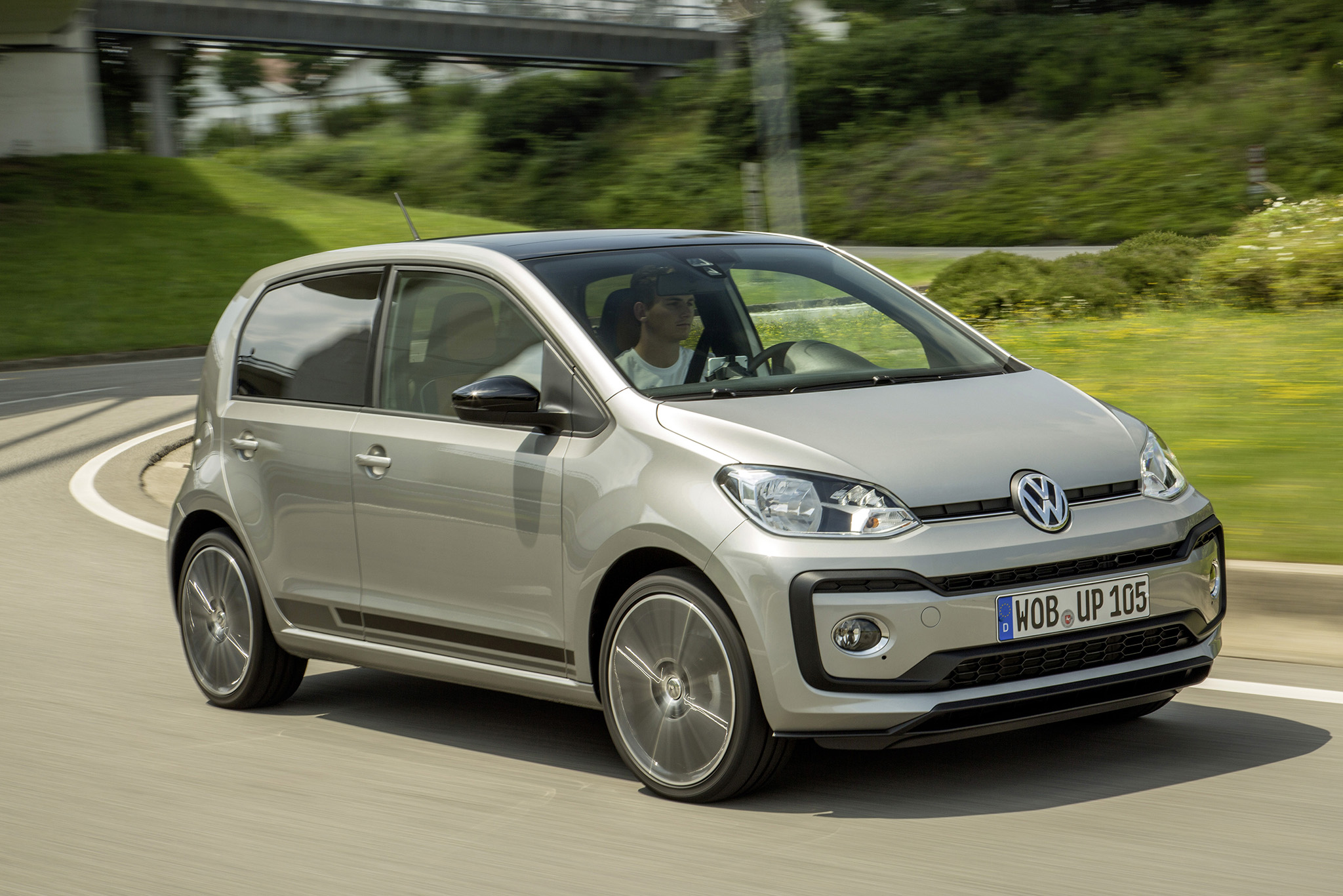 Volkswagen up! frente 3/4