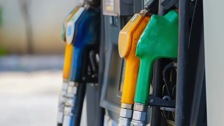 Gasóleo e gasolina já baixaram 17 e 15 cêntimos cada nas últimas oito semanas