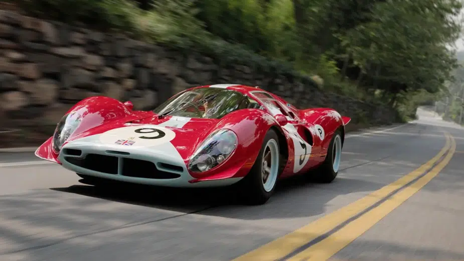 Ferrari 412P Berlinetta em estrada