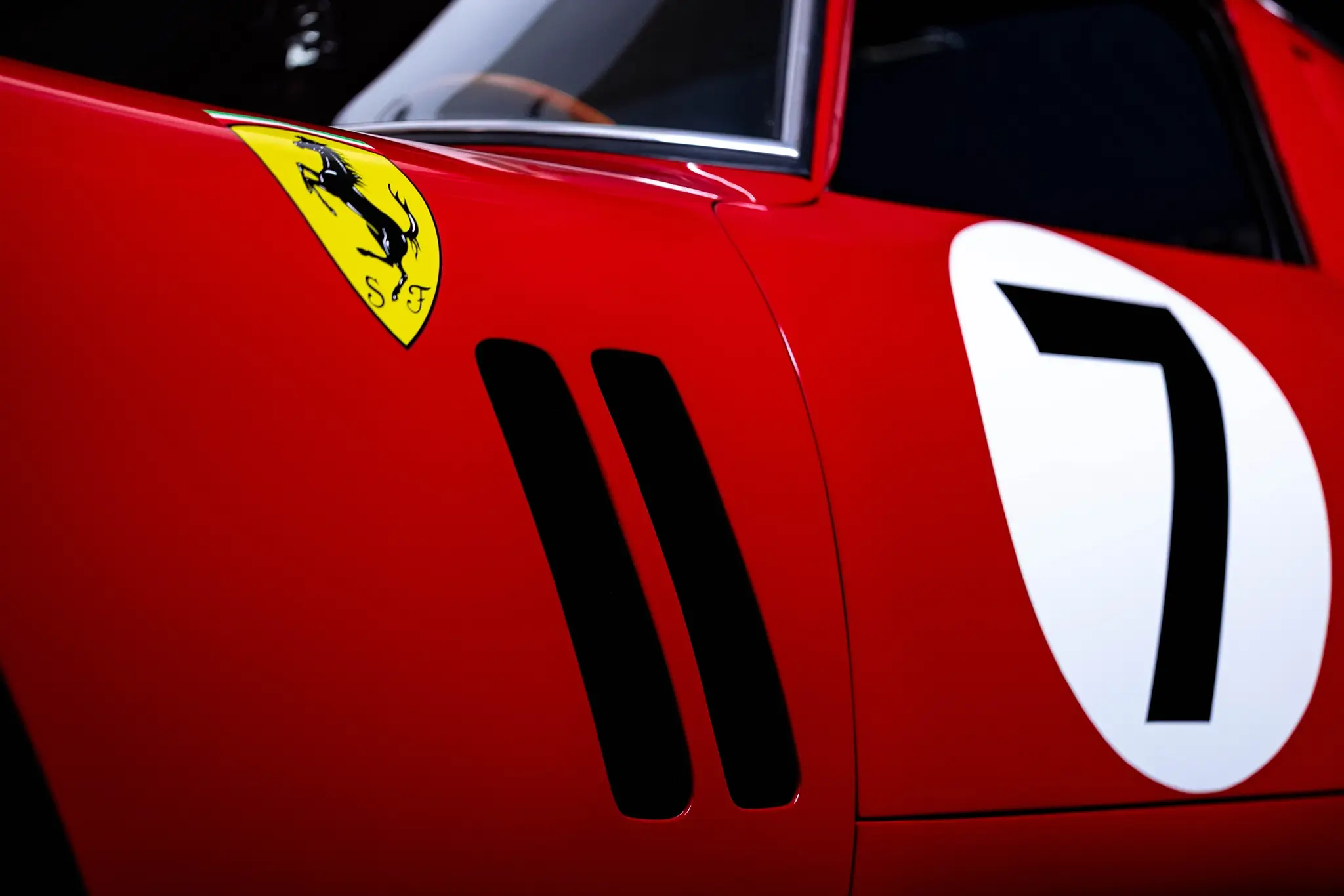 Ferrari 250 GTO saídas laterais