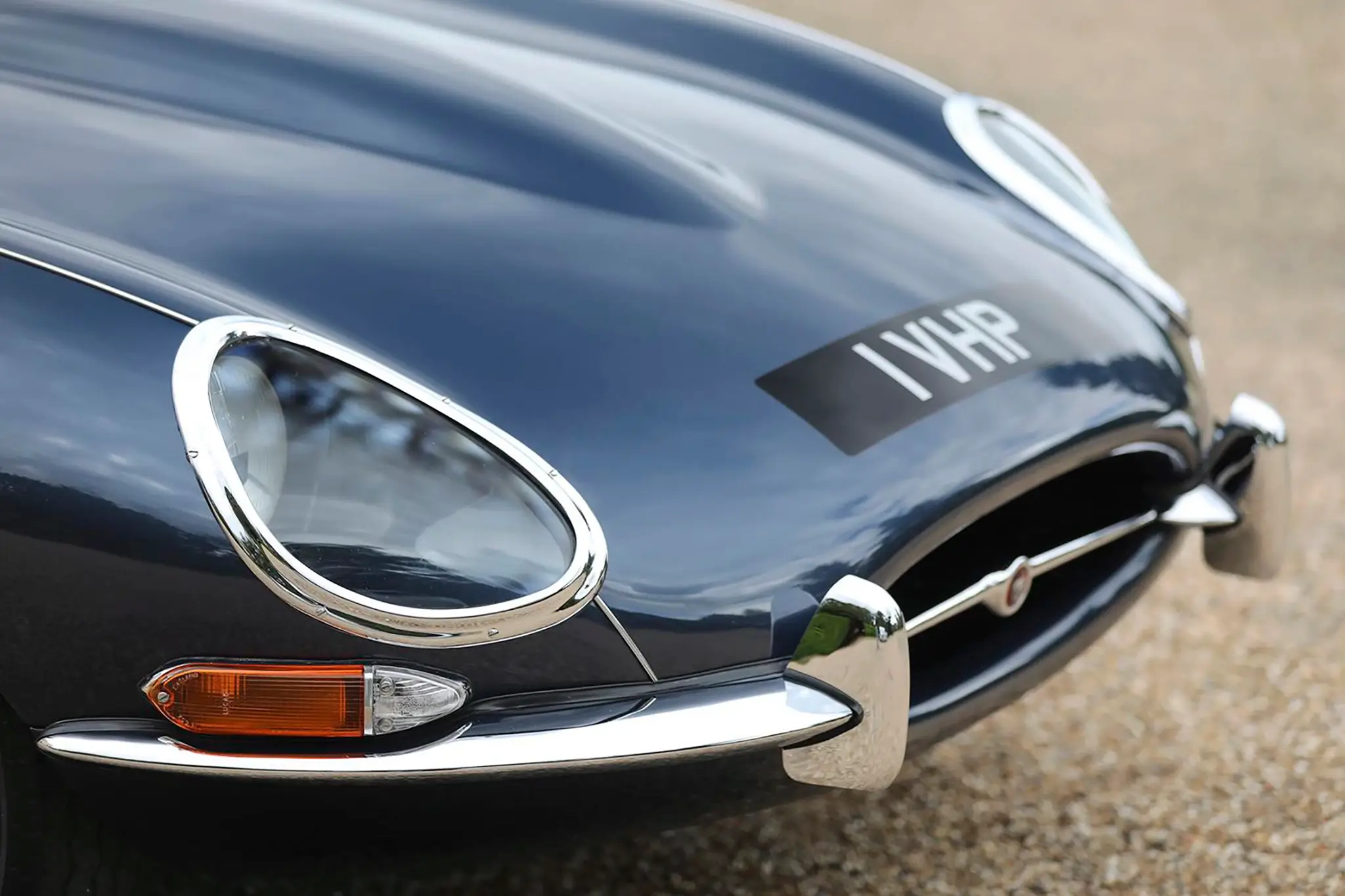 Jaguar E-Type detalhe da secção dianteira