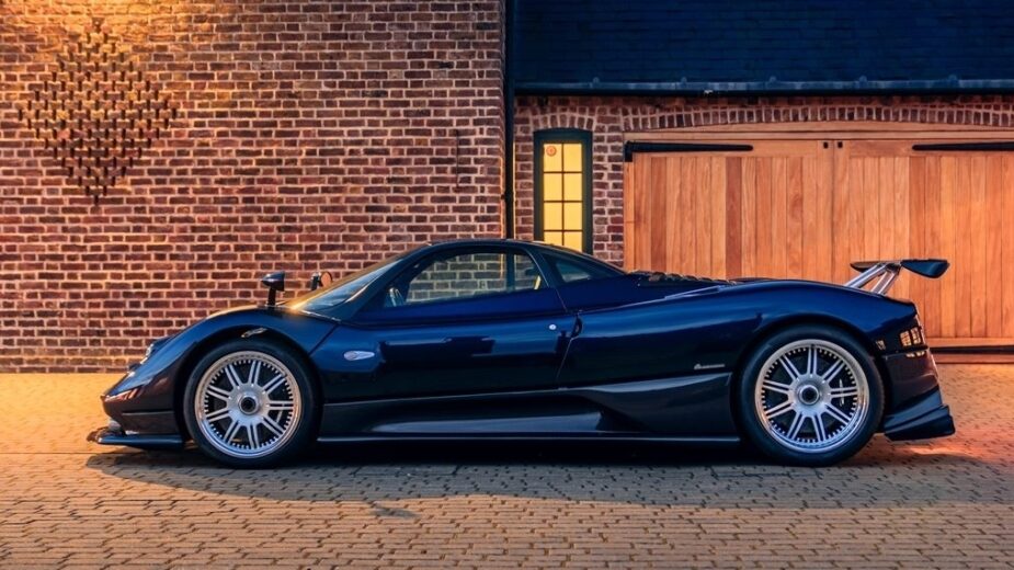 Pagani Zonda F perfil