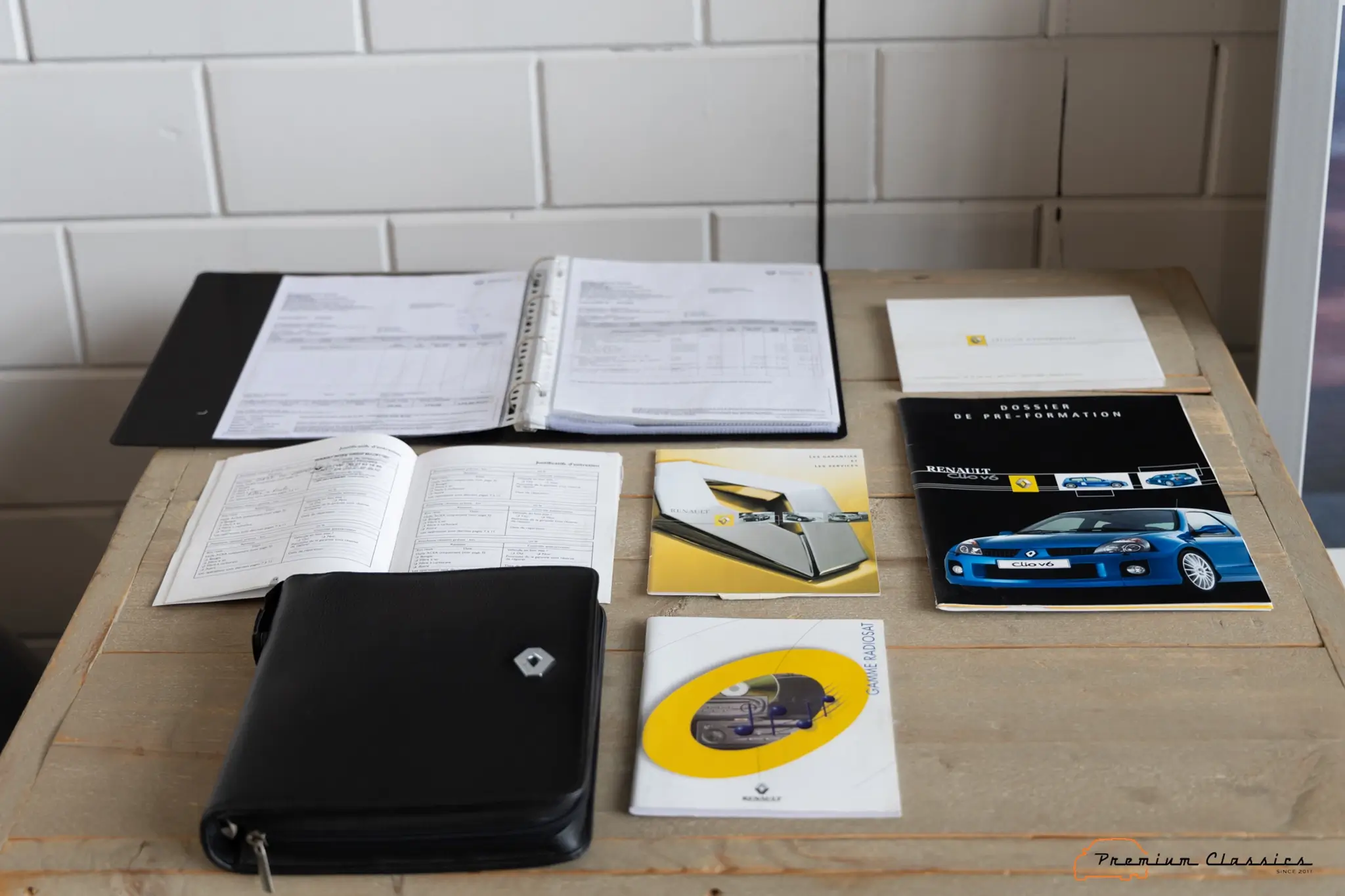 Renault Clio V6 - documentação