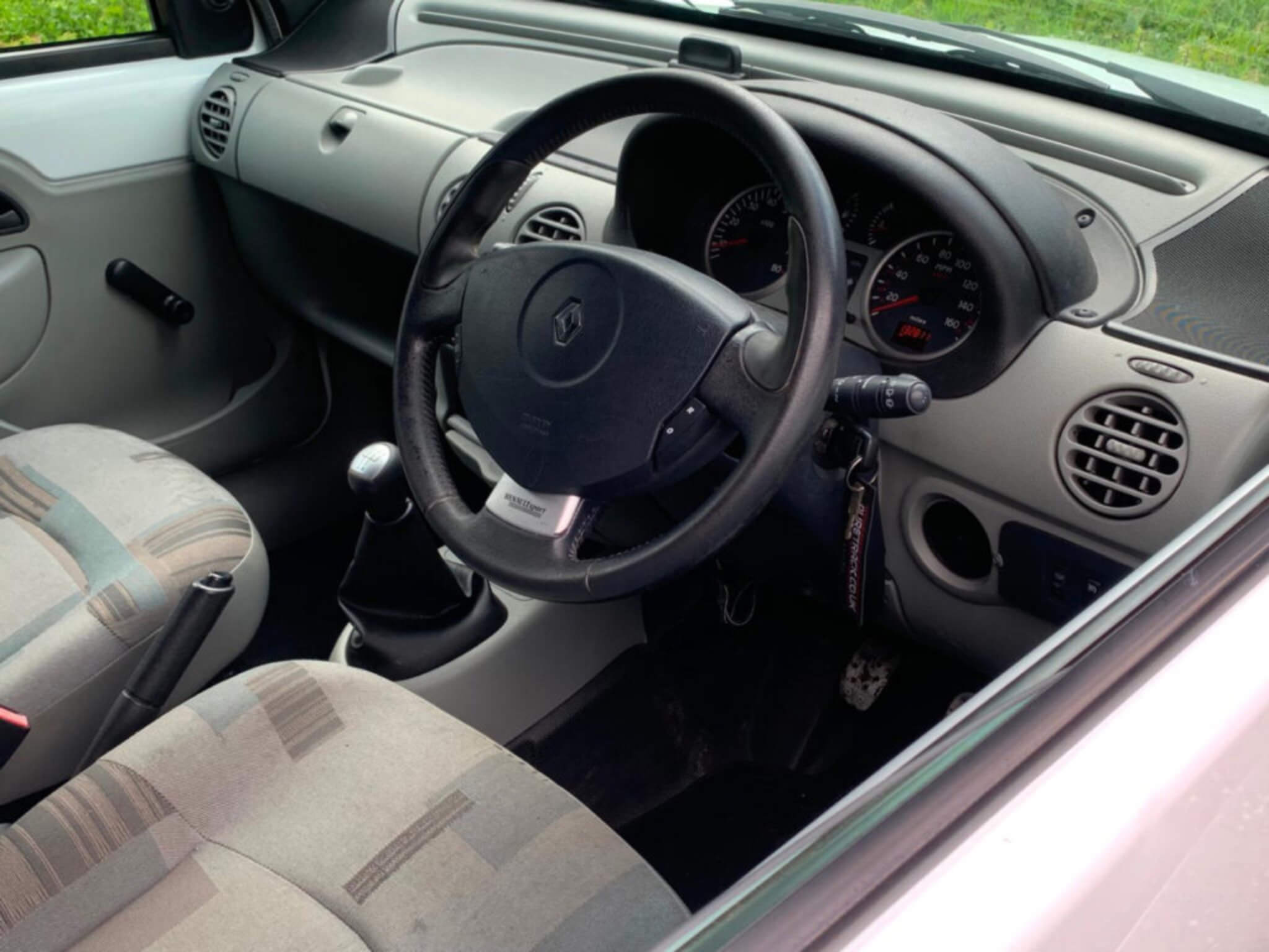 Kangoo interior volante RS