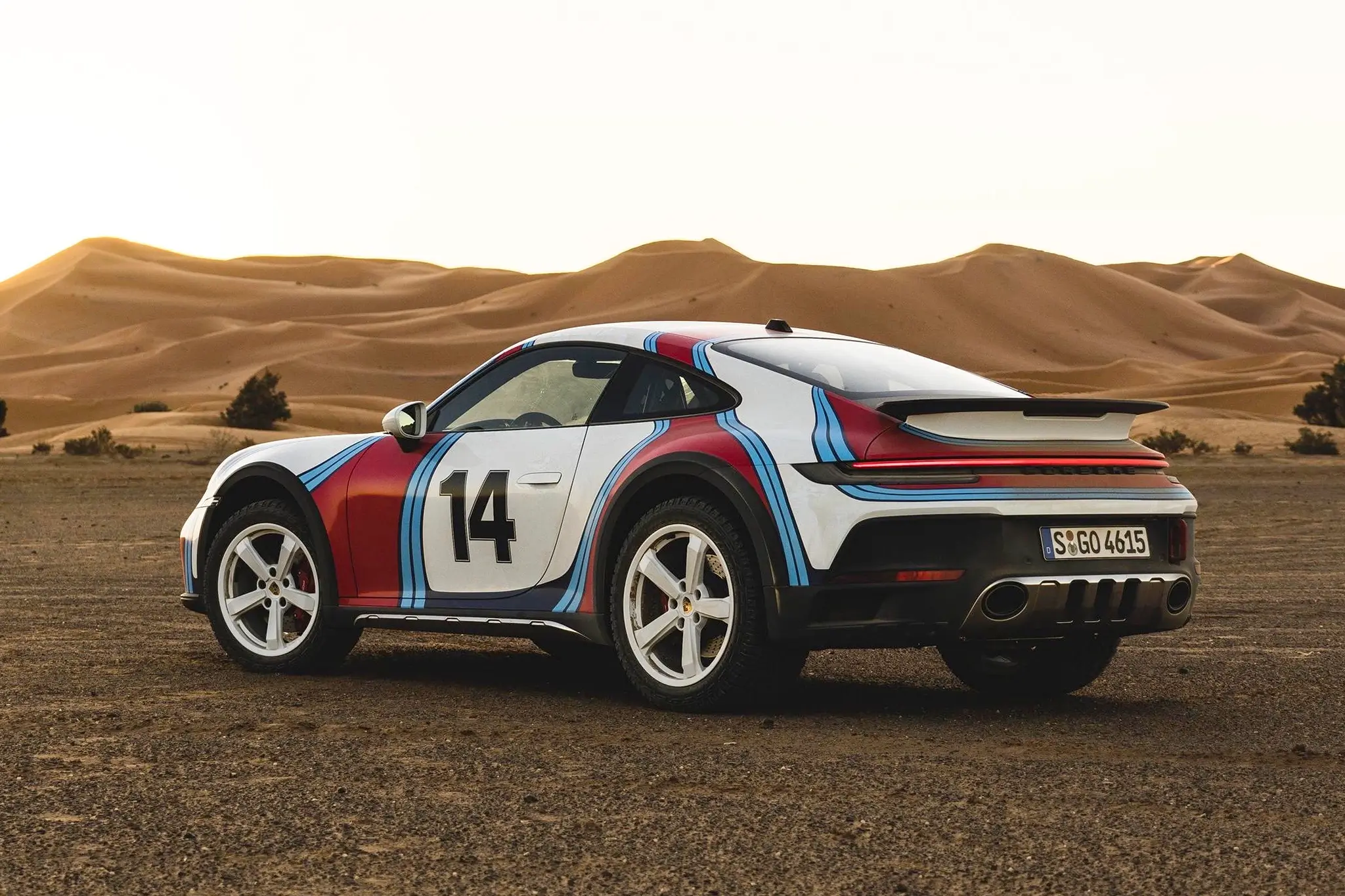 Porsche 911 Dakar, traseira 3/4