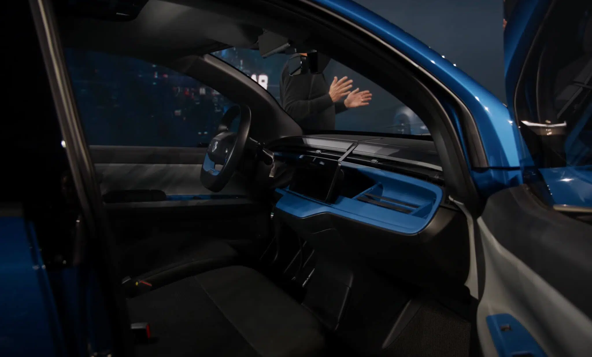 interior Fisker PEAR