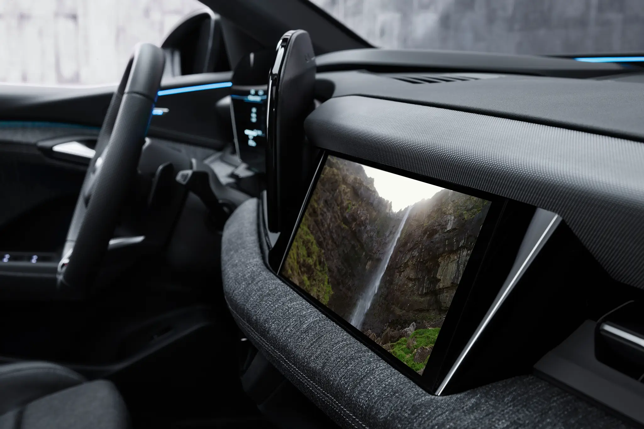 Audi Q6 e-tron - monitor do passageiro