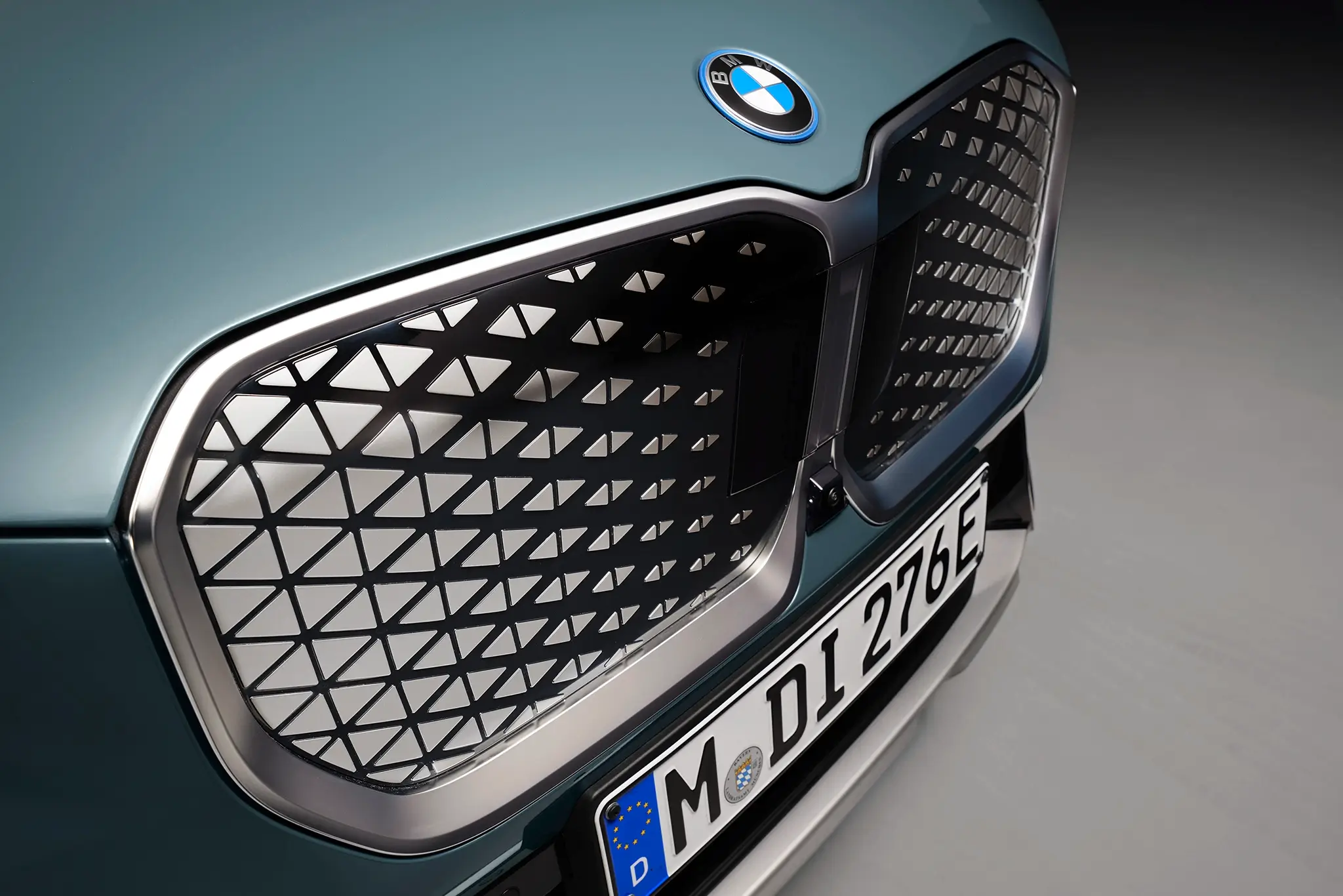 BMW iX1 detalhe da frente