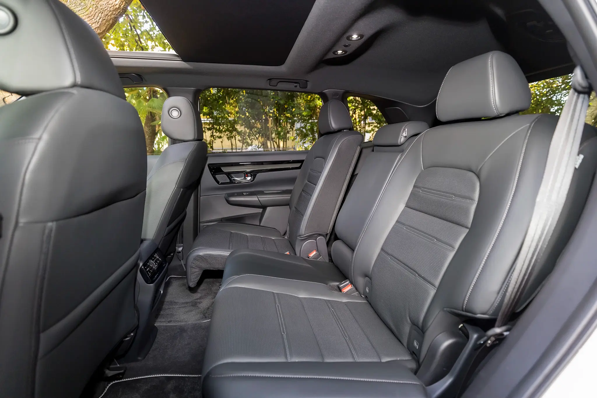 Honda CR-V e:PHEV assentos traseiros